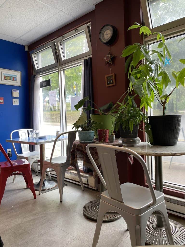 annies-place-cafe-halifax-nova-scotia