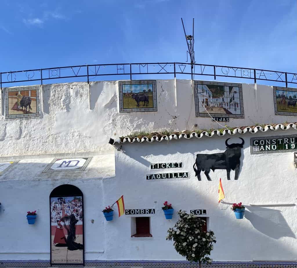 bull-ring-mijas-pueblo