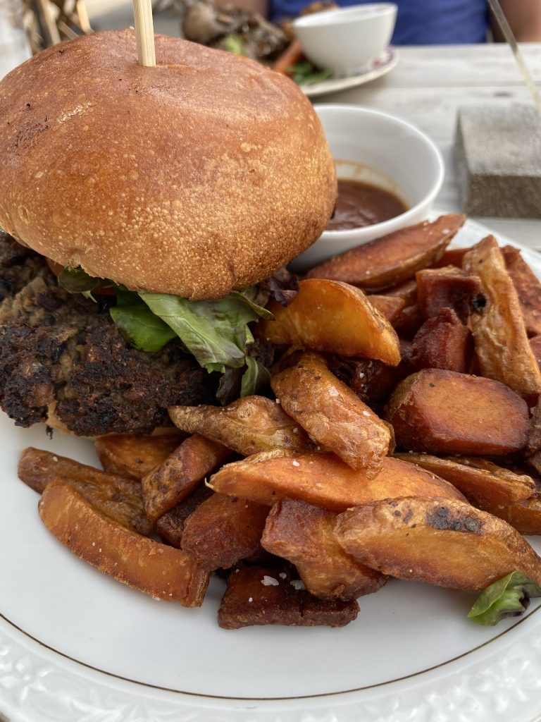 justins-oven-vegan-burger