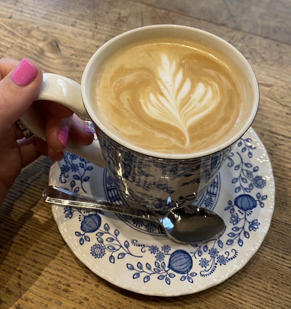 maman-honey-lavender-latte