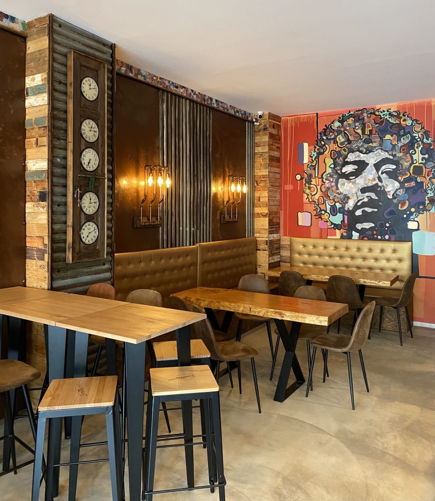 meeting-point-cafe-benalmadena-spain