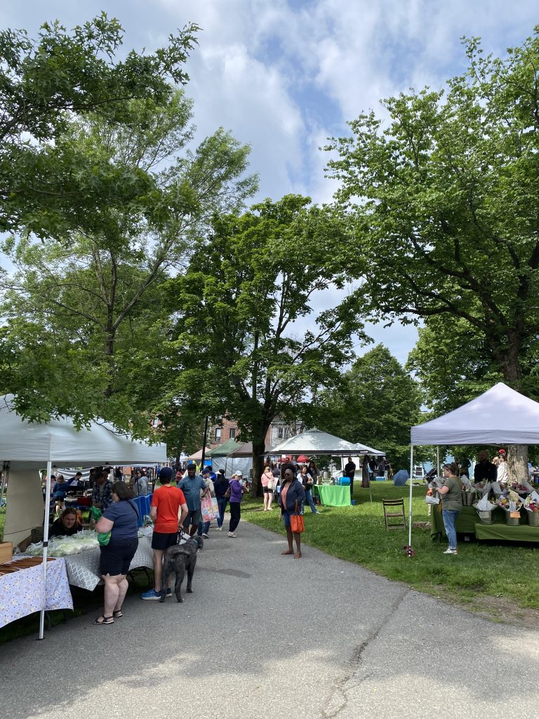 queen-square-farmers-market