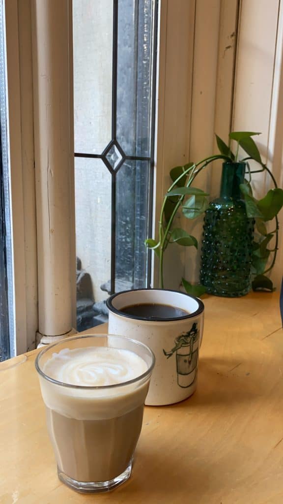 montreal-coffee-shop