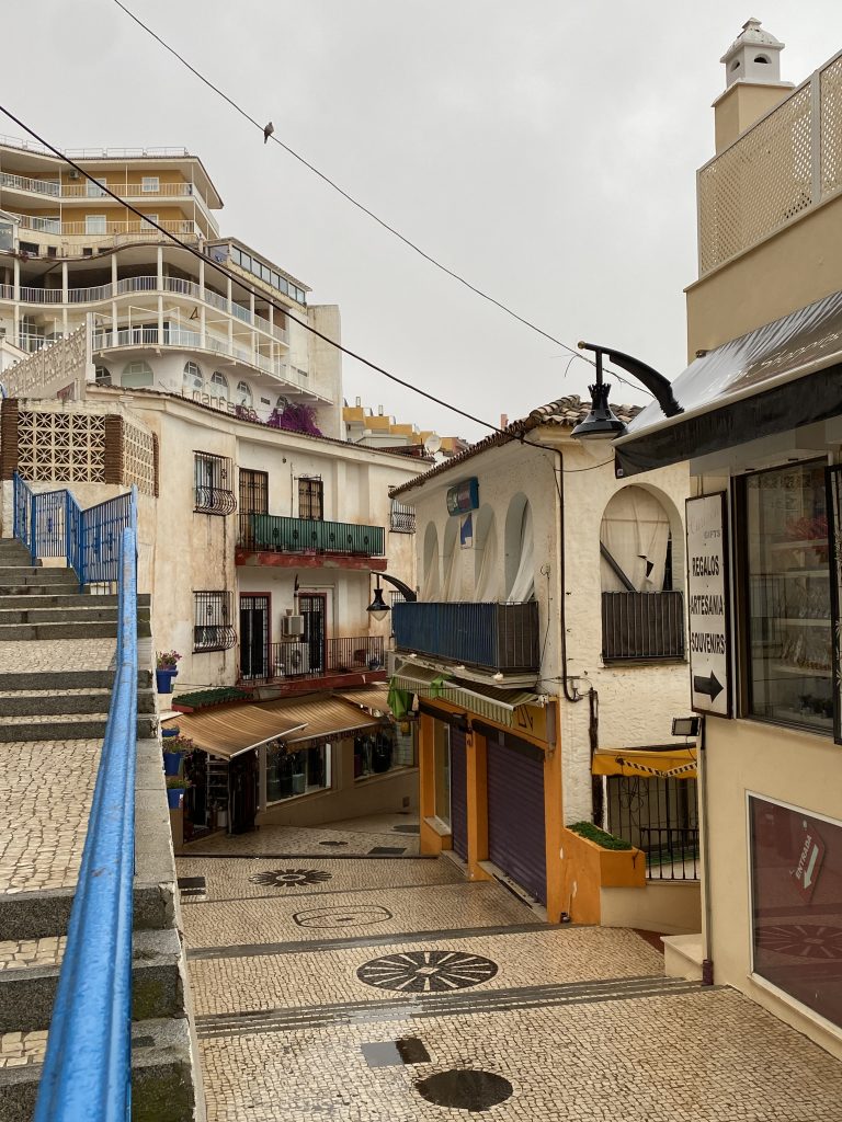 torremolinos-walk-to-beach