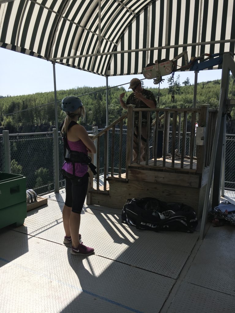 ziplining-thunder-bay
