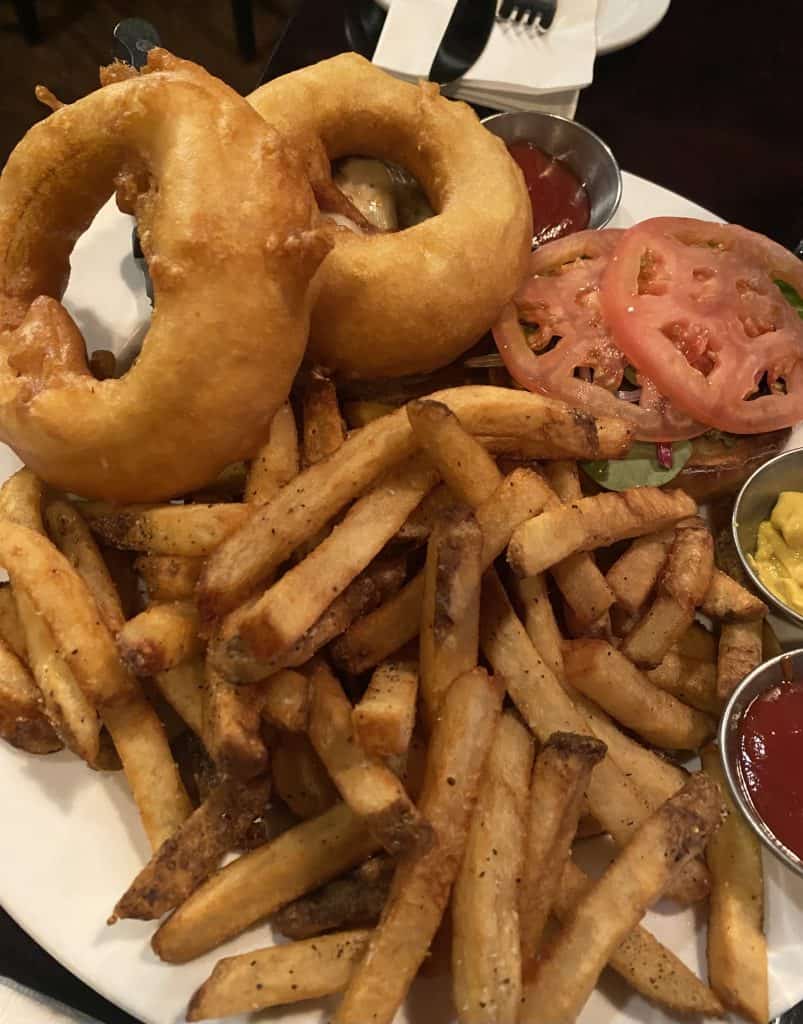 the-dam-pub-burger-meaford