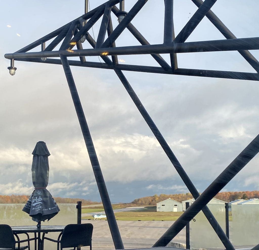 owen-sound-airport-restaurant