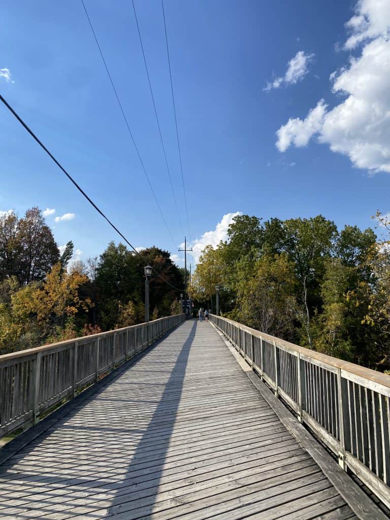 thornbury-ontario-wooden-trestle-bridge